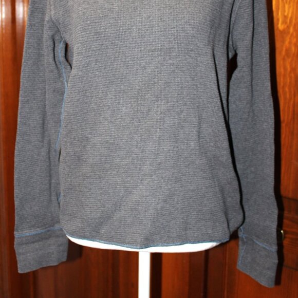 Top - Picture 2 of 6